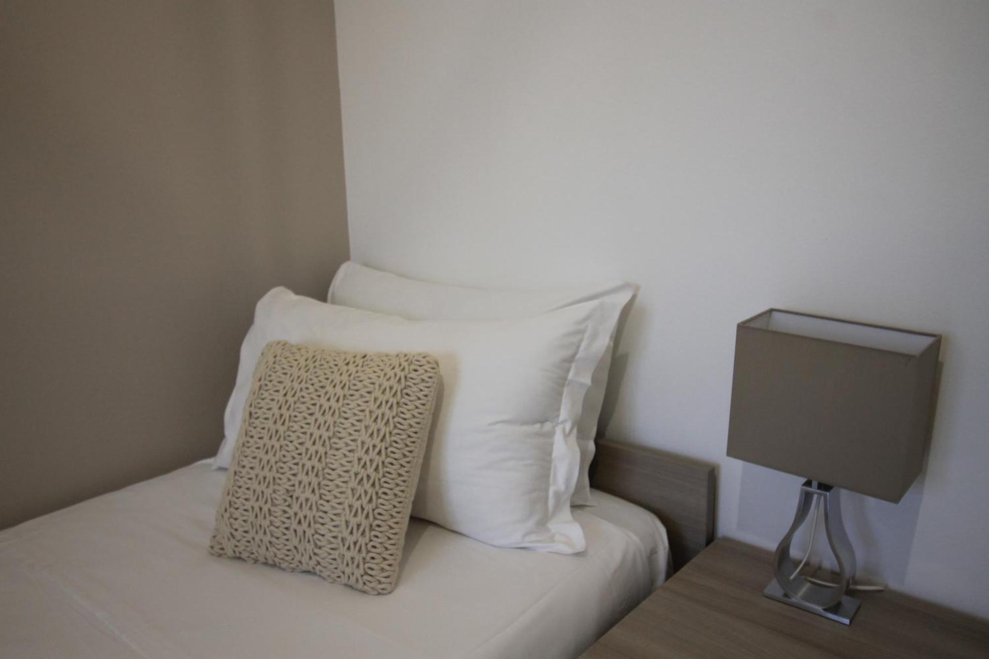 Hq Aparthotel Milano Inn - Smart Suites チニゼッロ・バルサモ エクステリア 写真
