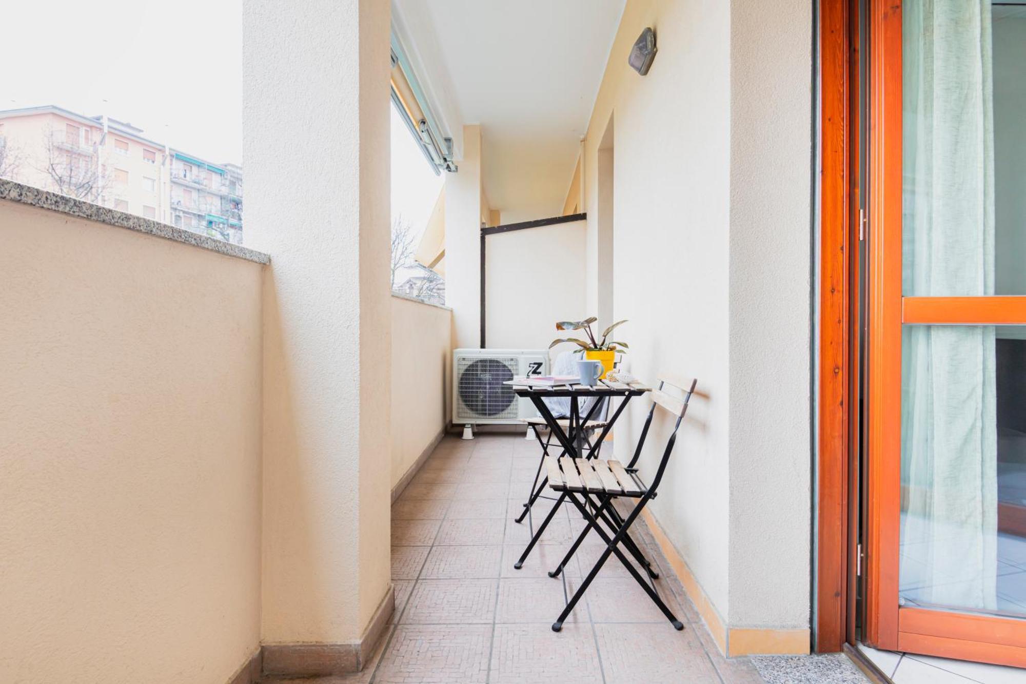Hq Aparthotel Milano Inn - Smart Suites チニゼッロ・バルサモ エクステリア 写真