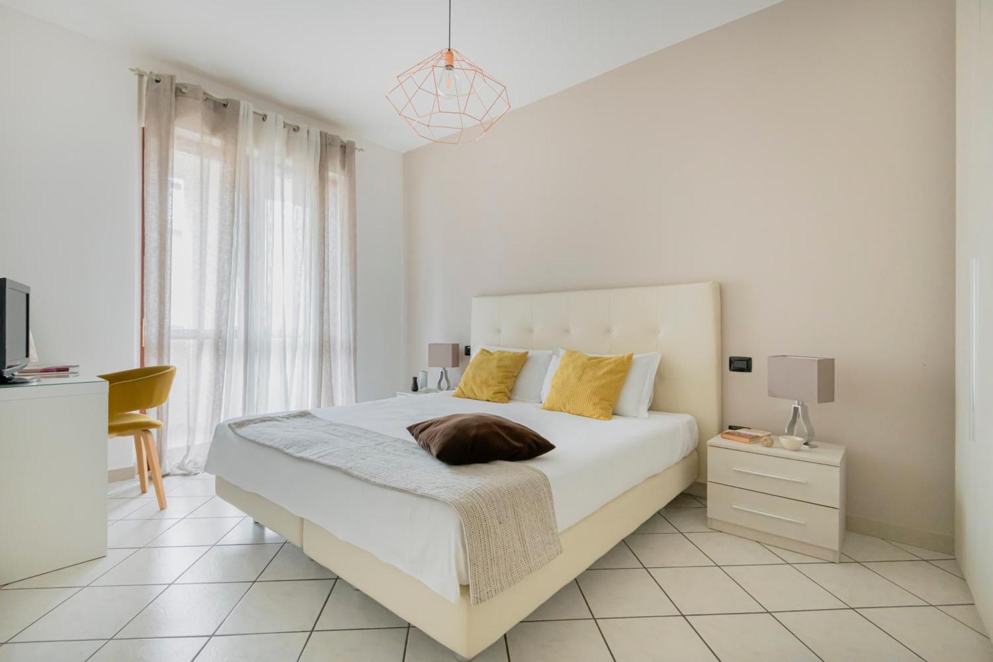 Hq Aparthotel Milano Inn - Smart Suites チニゼッロ・バルサモ エクステリア 写真