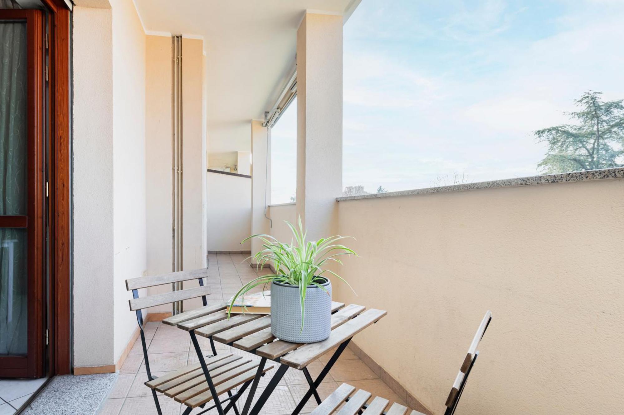 Hq Aparthotel Milano Inn - Smart Suites チニゼッロ・バルサモ エクステリア 写真