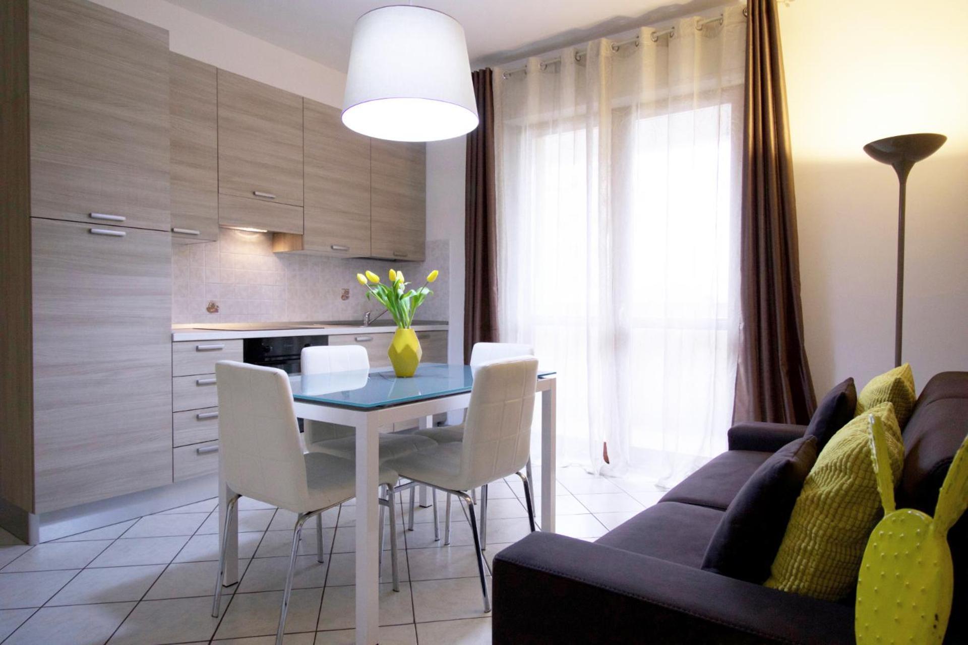 Hq Aparthotel Milano Inn - Smart Suites チニゼッロ・バルサモ エクステリア 写真